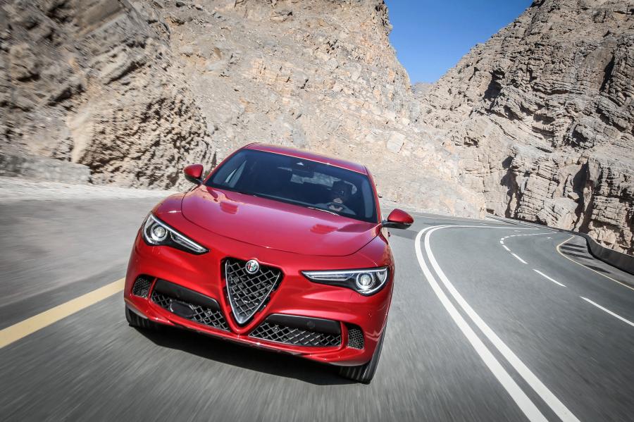 Alfa Romeo Stelvio Quadrifoglio (949) 2017 года  (WW) (фото 9 из 51)
